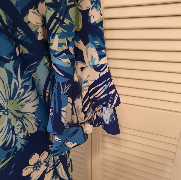 Cappagallo floral stretchy bell sleeve dress medium - Picture 5 of 9